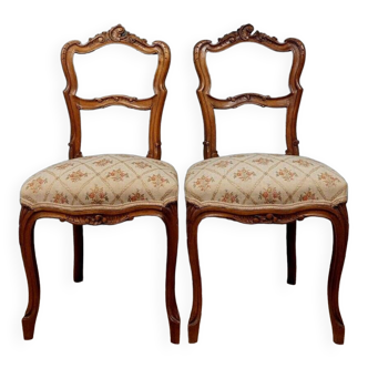 Paire de chaises louis xv en noyer blond vers 1880-1900