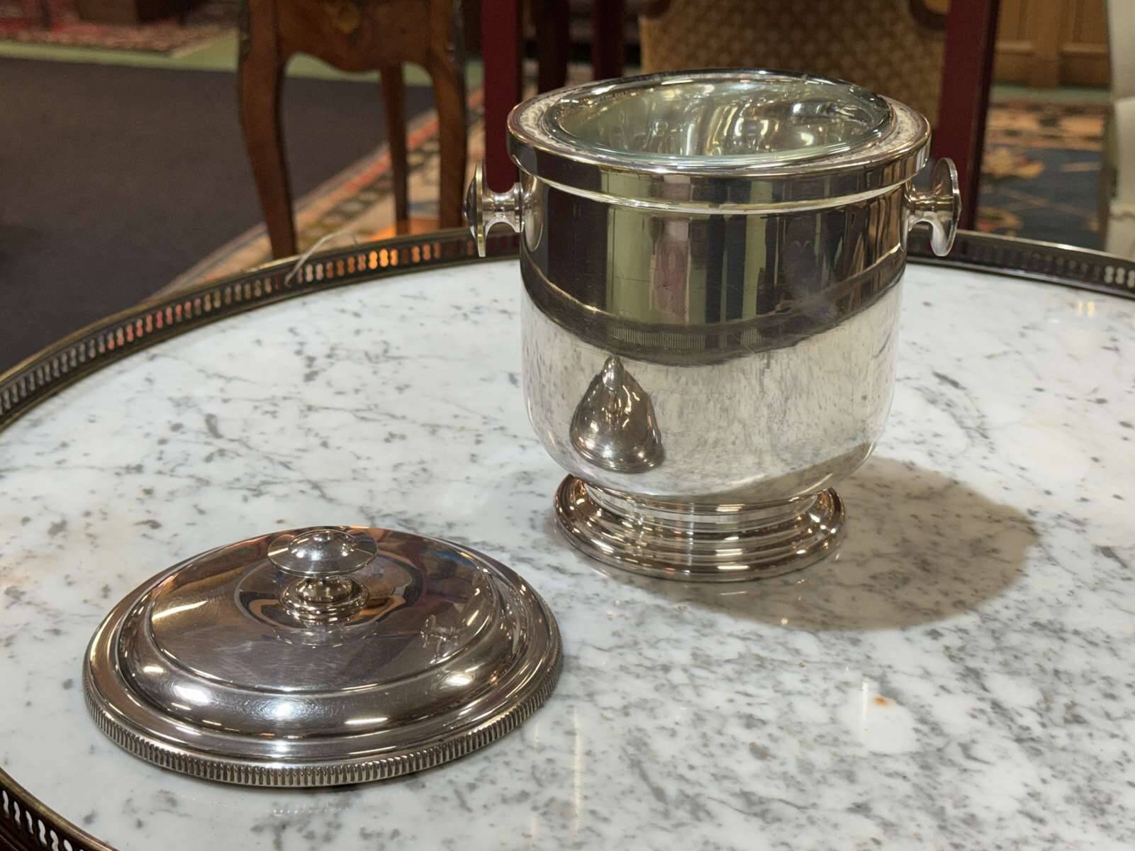 Italian silver-plated metal ice bucket from the 1970s.