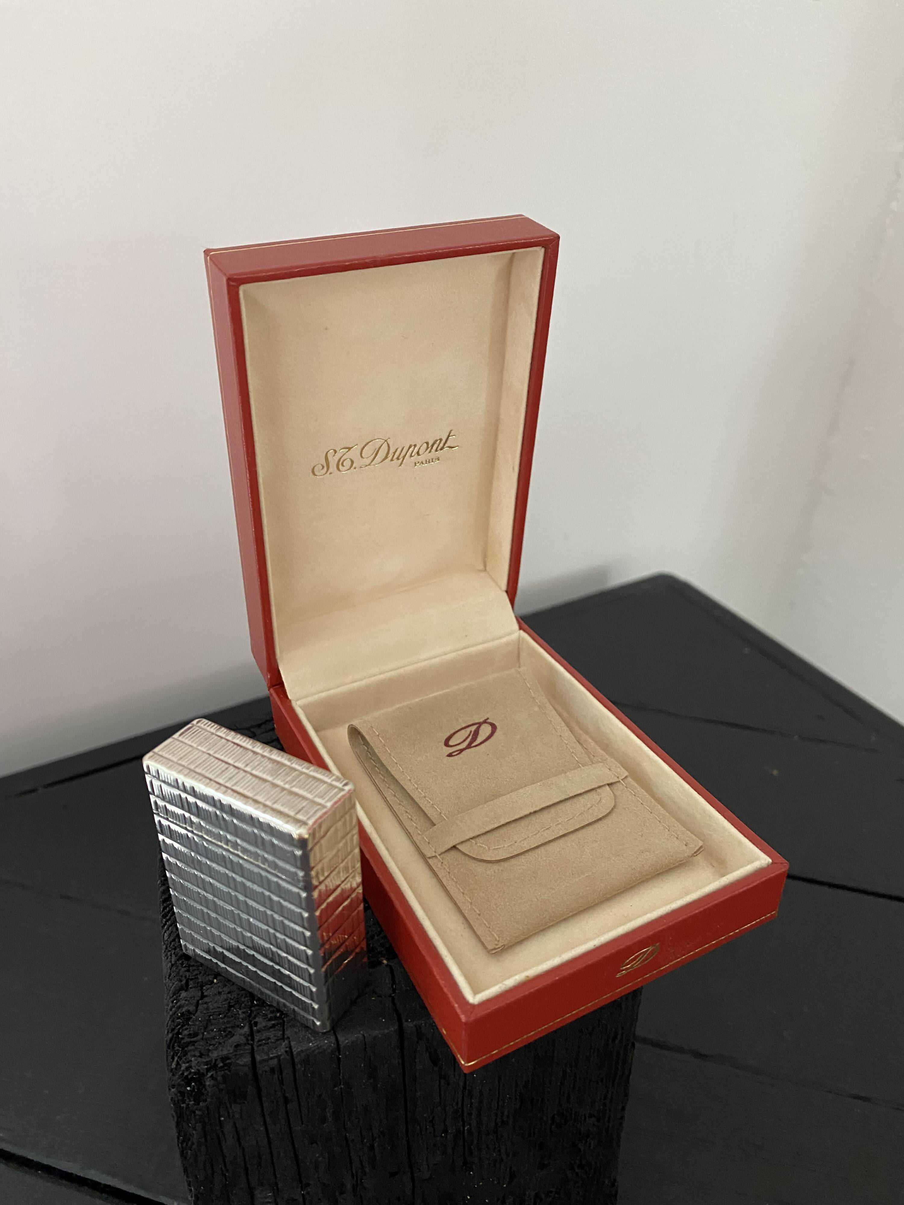 St dupont silver-plated lighter with box