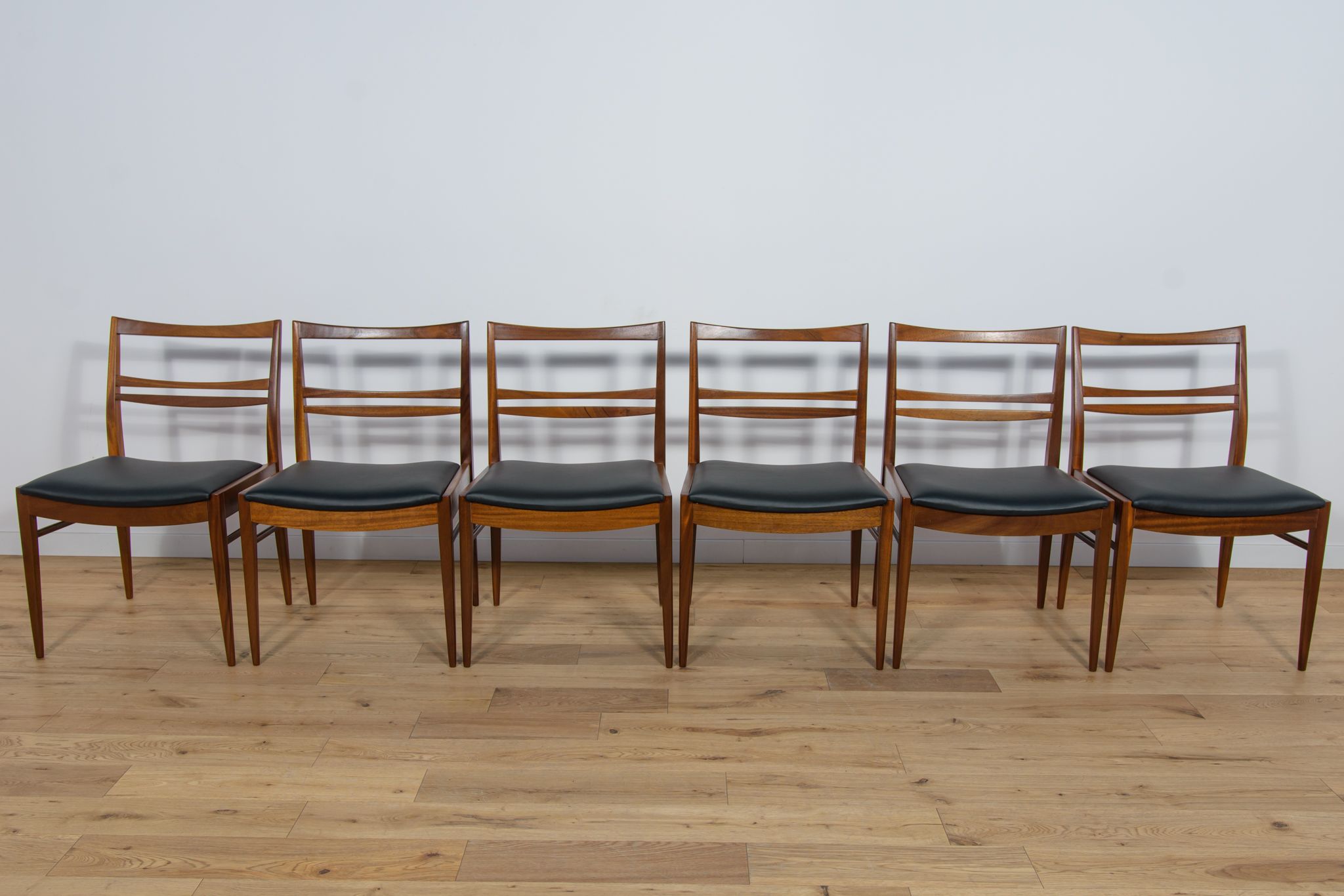 Chaises de salle à manger en teck du milieu du siècle, années 1960, ensemble de 6
