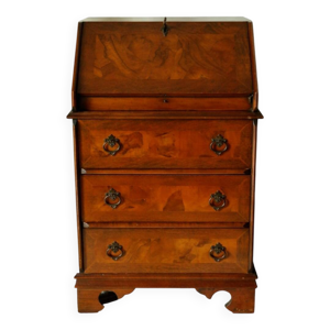 Secrétaire à pente