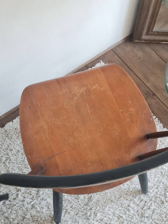 Pair of Scandinavian chairs model Fanett by Tapiovaara