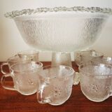 Salad bowl and 8 cups