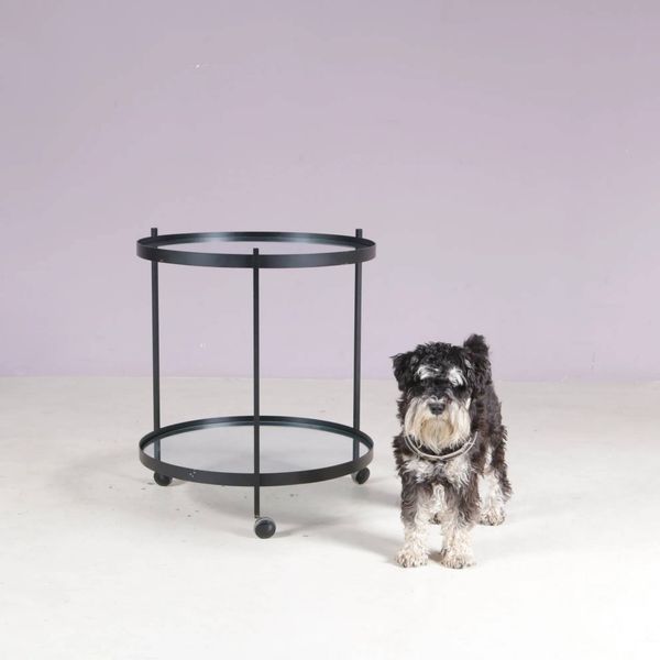 Table d'appoint, desserte ronde en métal noir Janni van Pelt, Pays-Bas années 1960