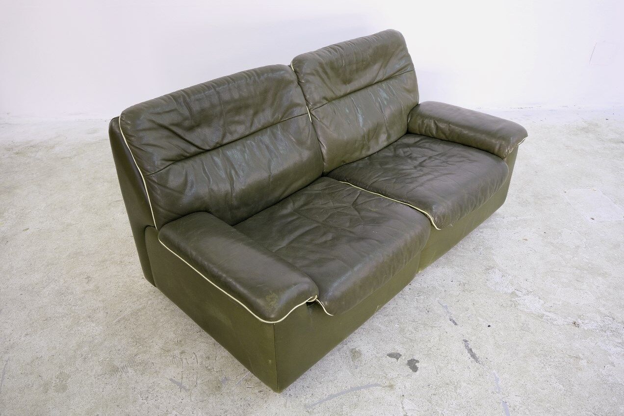 DS 66 Sofa from De Sede in Olive Leather, 1970s