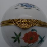 Box on foot, Limoges porcelain, Raynaud