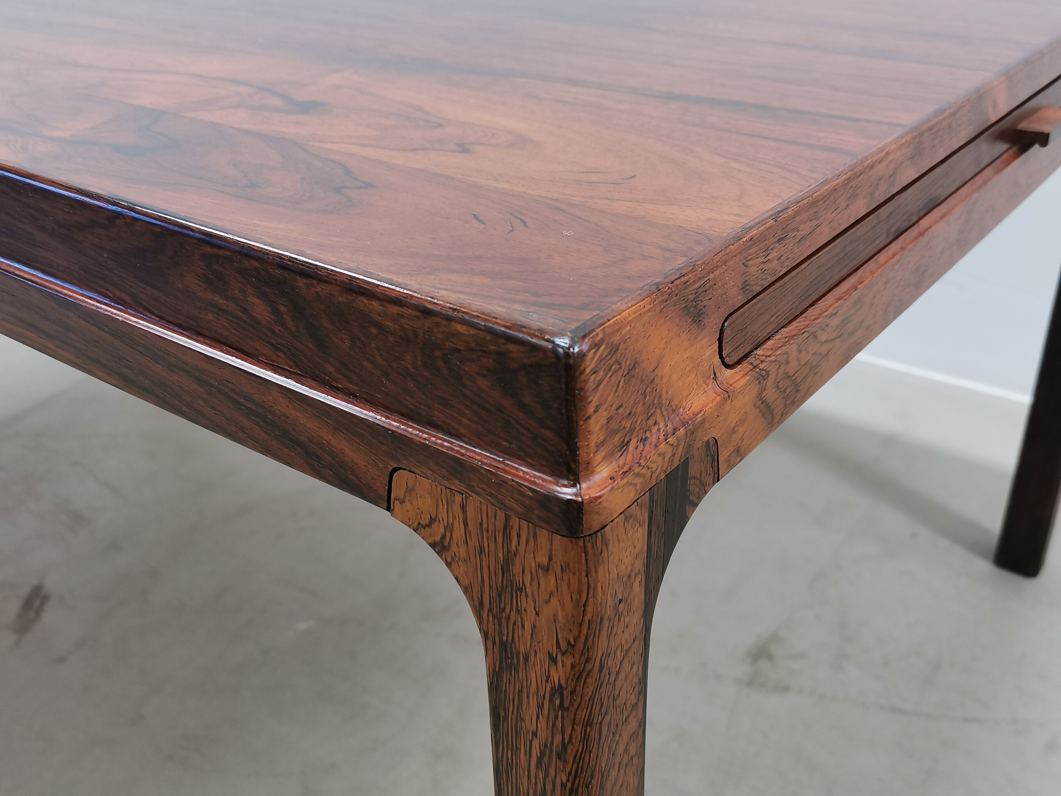 Scandinavian rosewood coffee table Johannes Andersen for Trensum