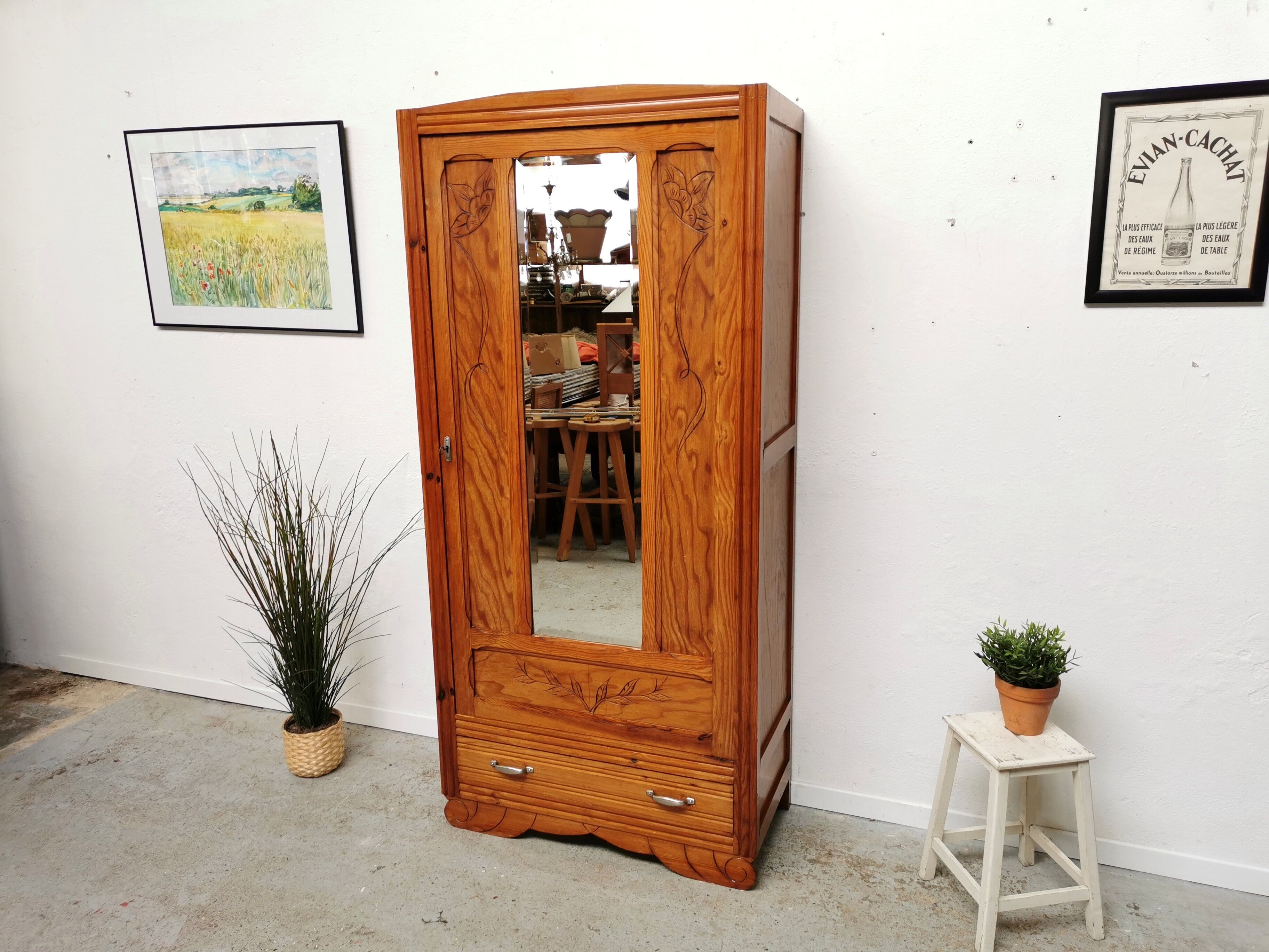 Vintage Parisian wardrobe