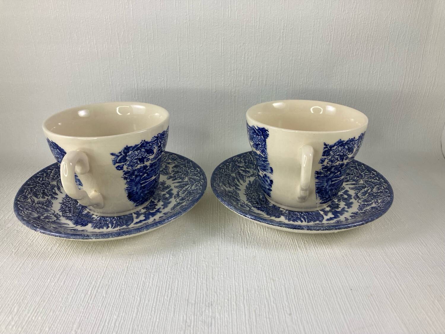 Tasses à thé et Sous-Tasses English Ironstone England bleu