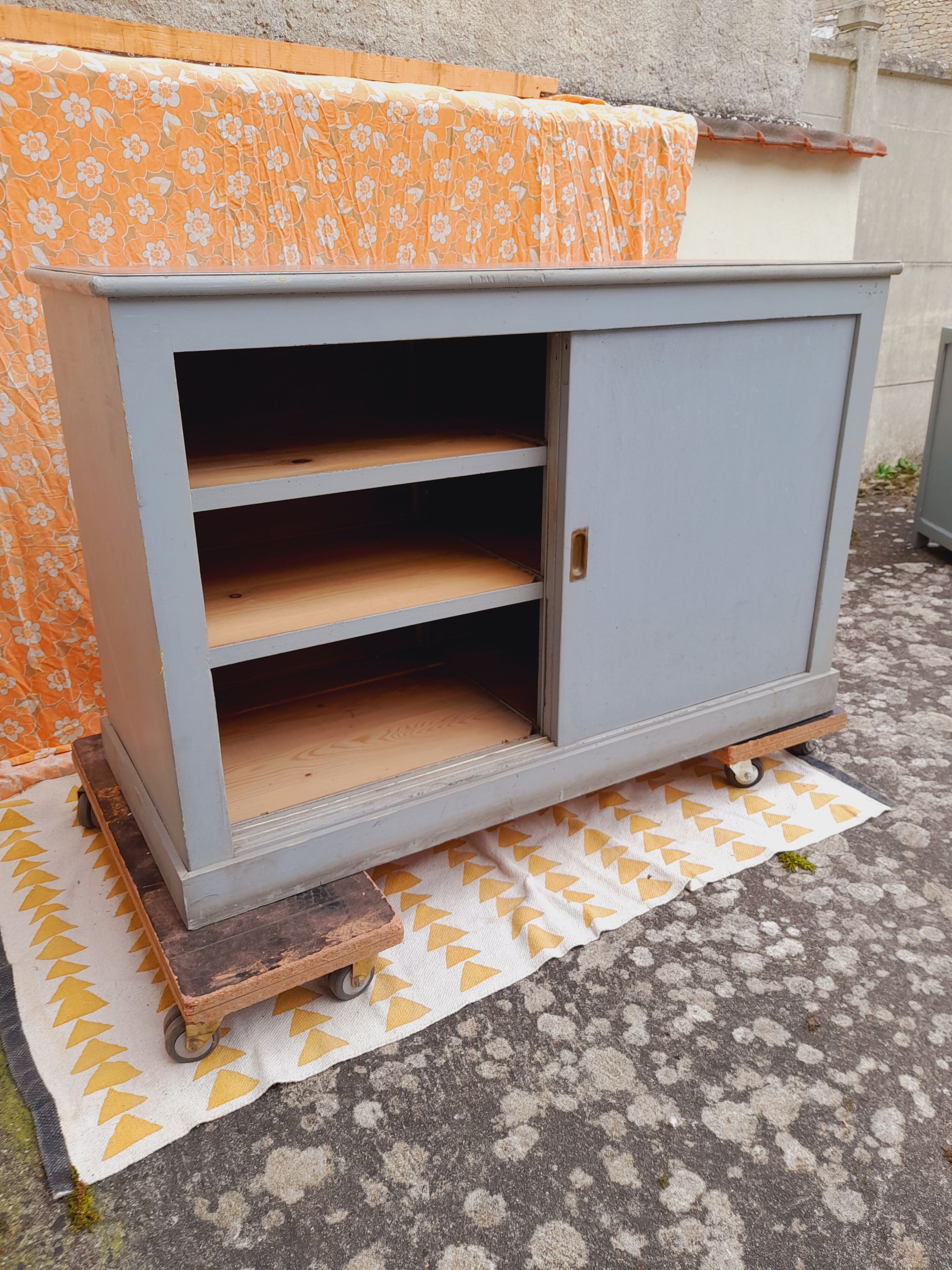 Craft furniture 2 sliding doors