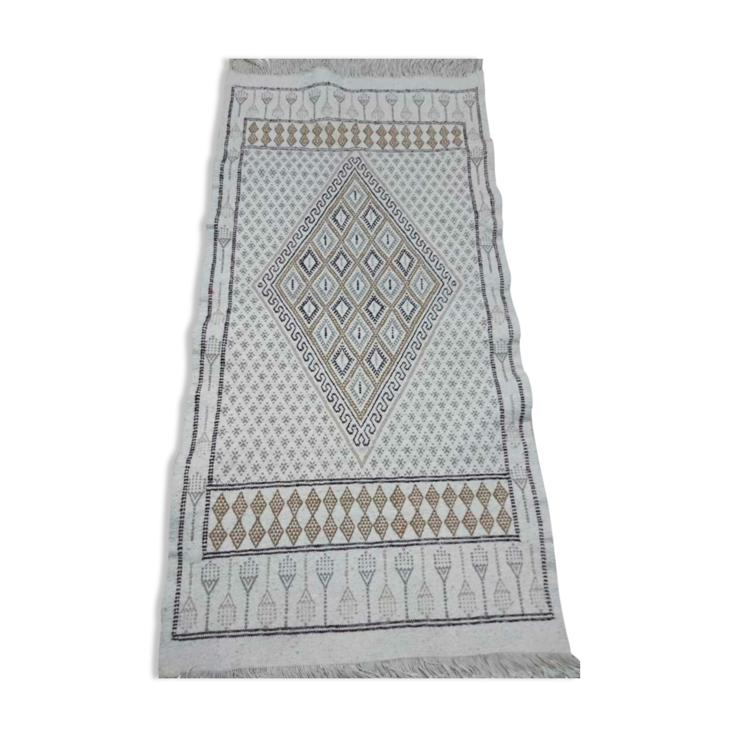 Berber carpet handmade in pure wool beige 78 x 158 cm