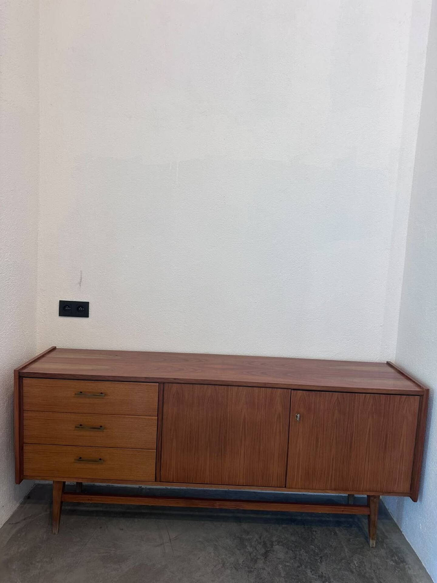 Scandinavian enfilade