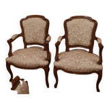 Fauteuil style Louis 15 en cabriolet