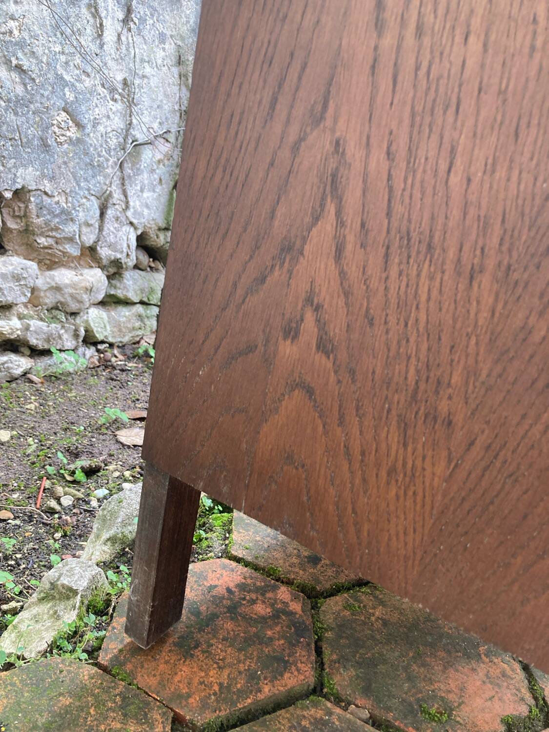 Vintage chest of drawers with splayed legs