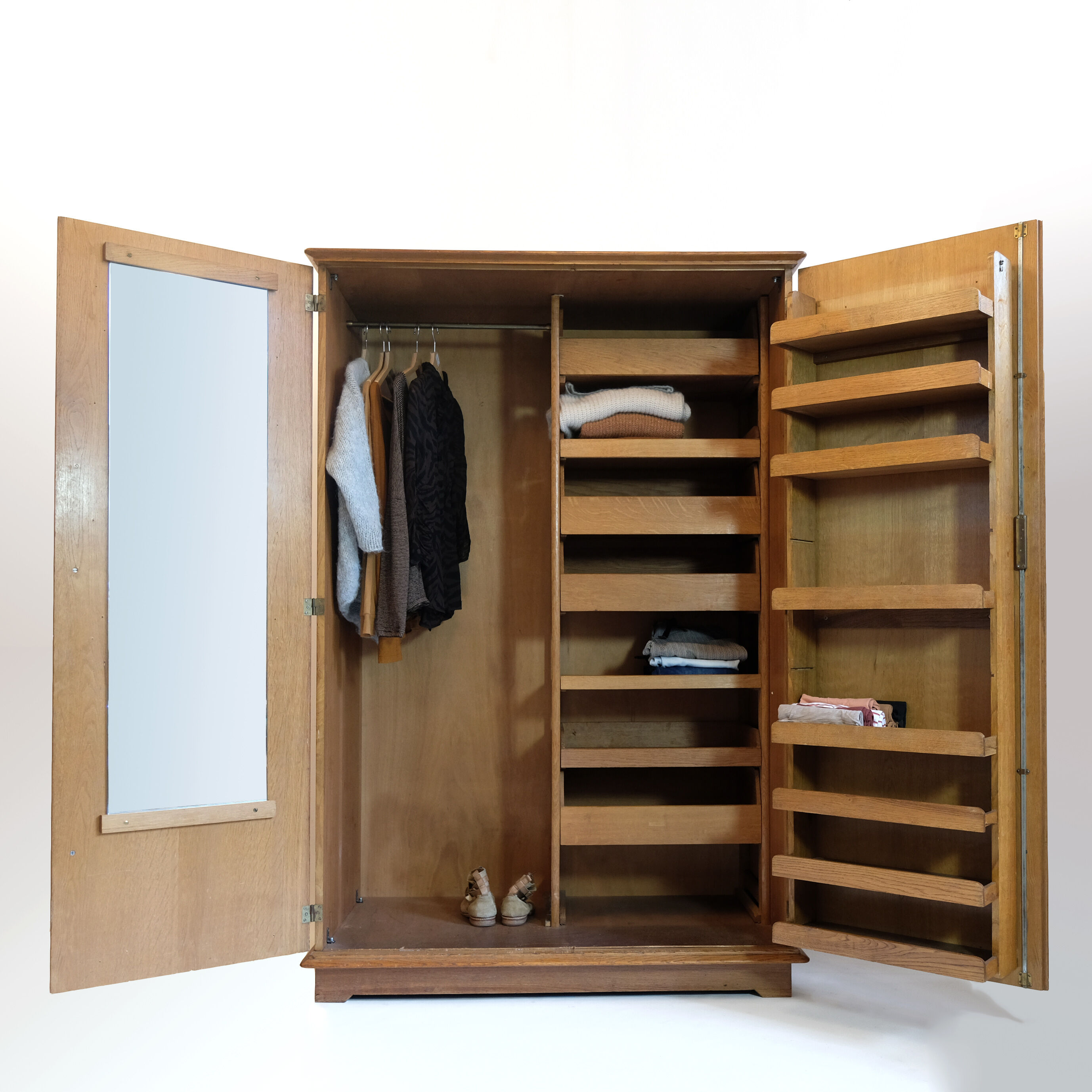 Marcel Gascoin, Armoire AA, edition ARHEC, 1950's.