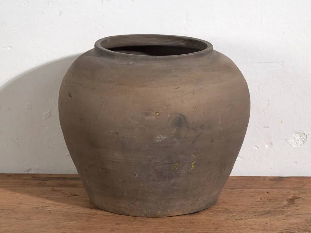 Round antique vase (c.1900) #14