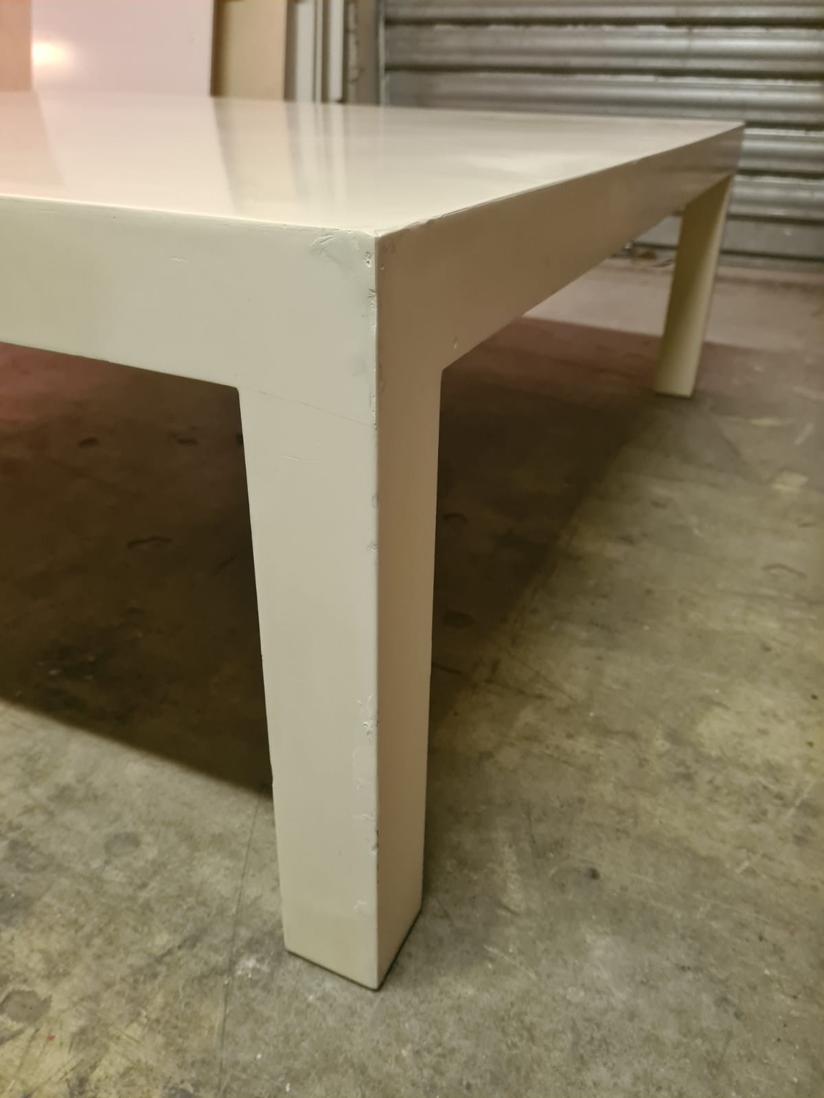 Table basse vintage bois massif