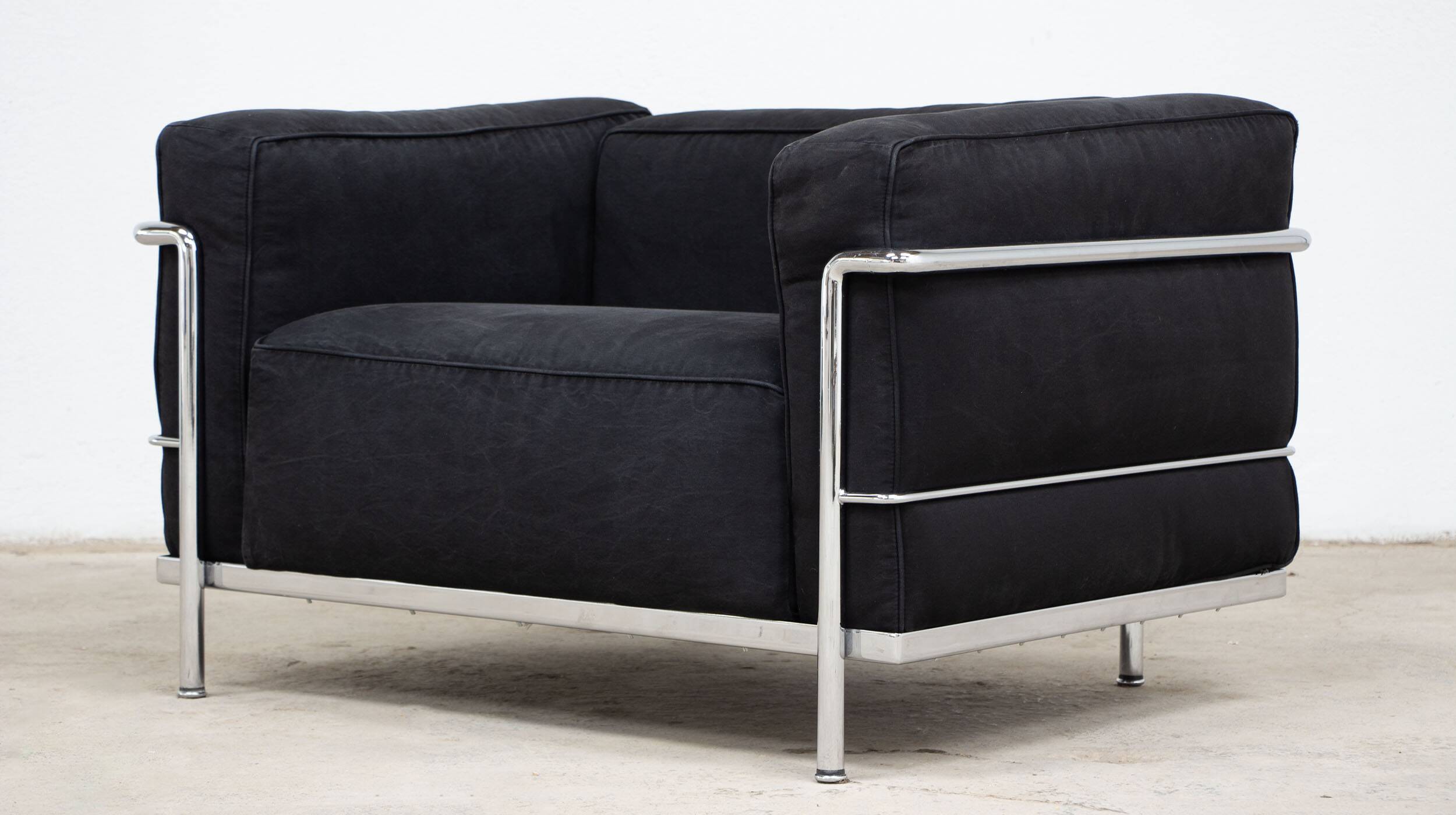 LC3 Perriand armchair, Le Corbusier CASSINA