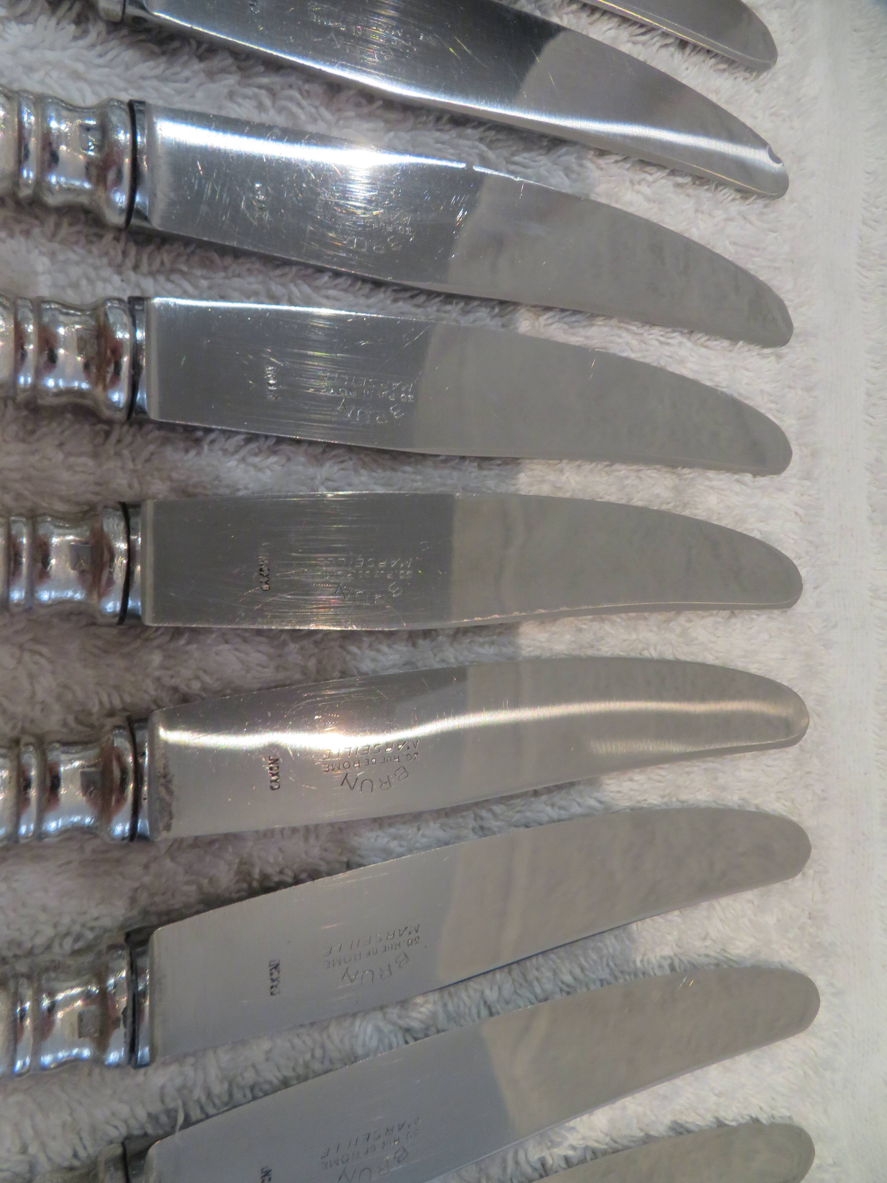 11 silver-plated dessert knives, Ercuis goldsmith, Roses model, Louis XVI style