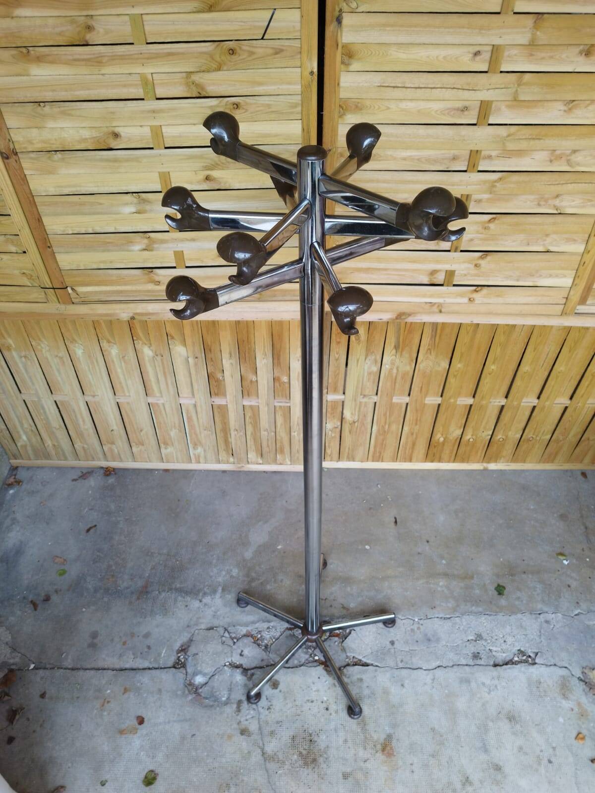 Vintage 60's chrome & bakelite coat rack
