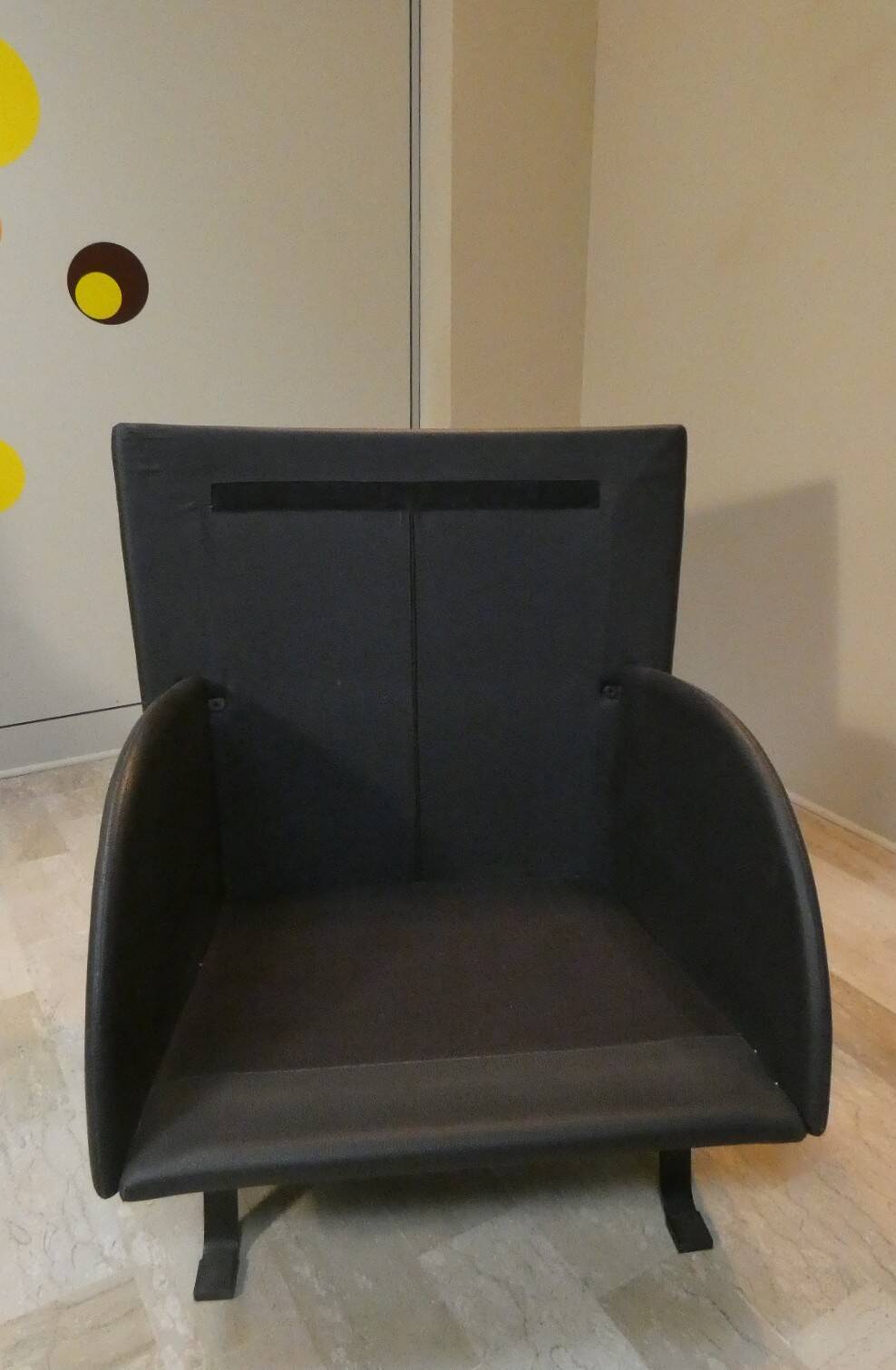 Postmodern armchair attributed to Paolo Nava for Flexform, Italy 1985.
