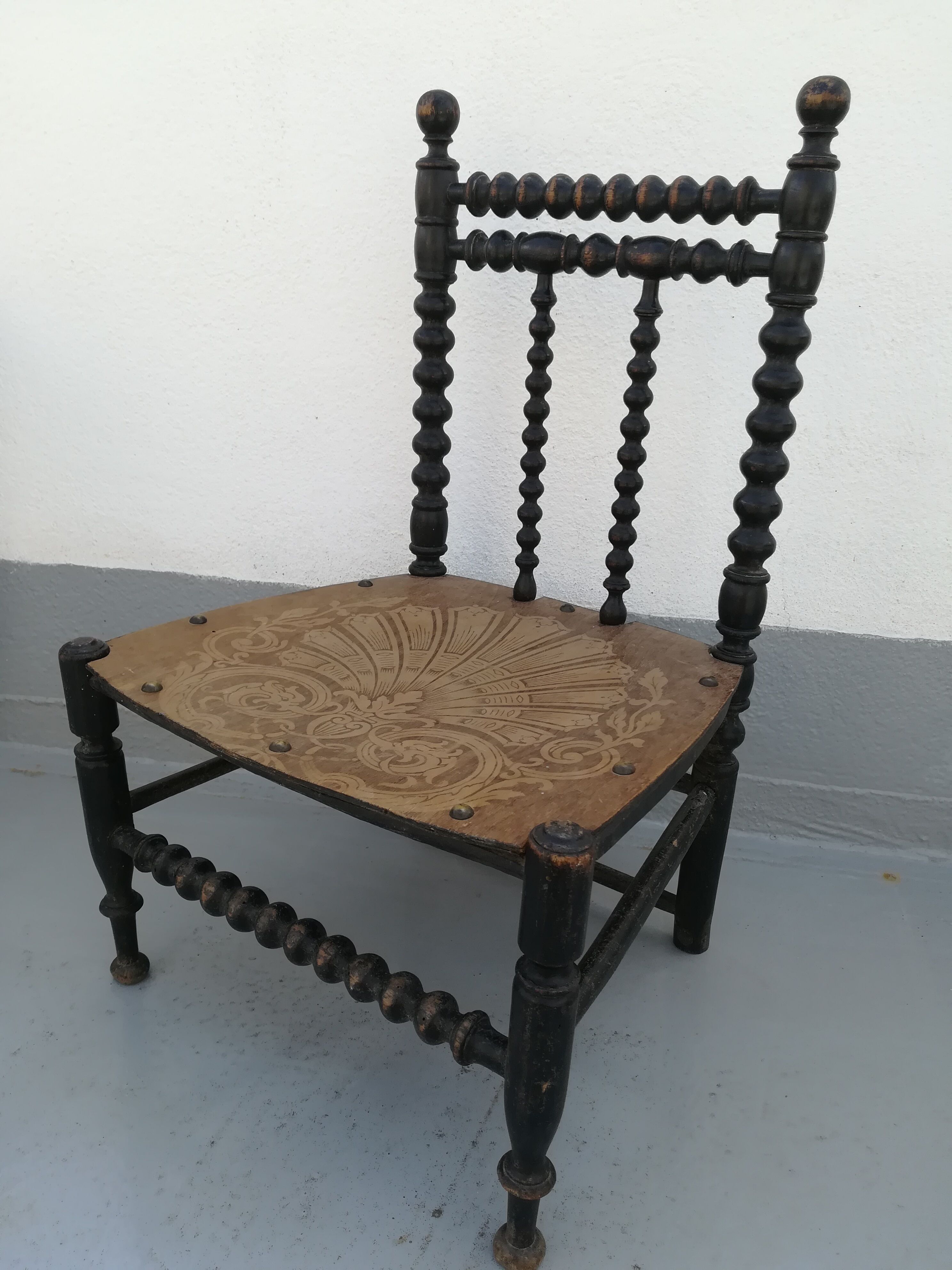 Napoleon child chair