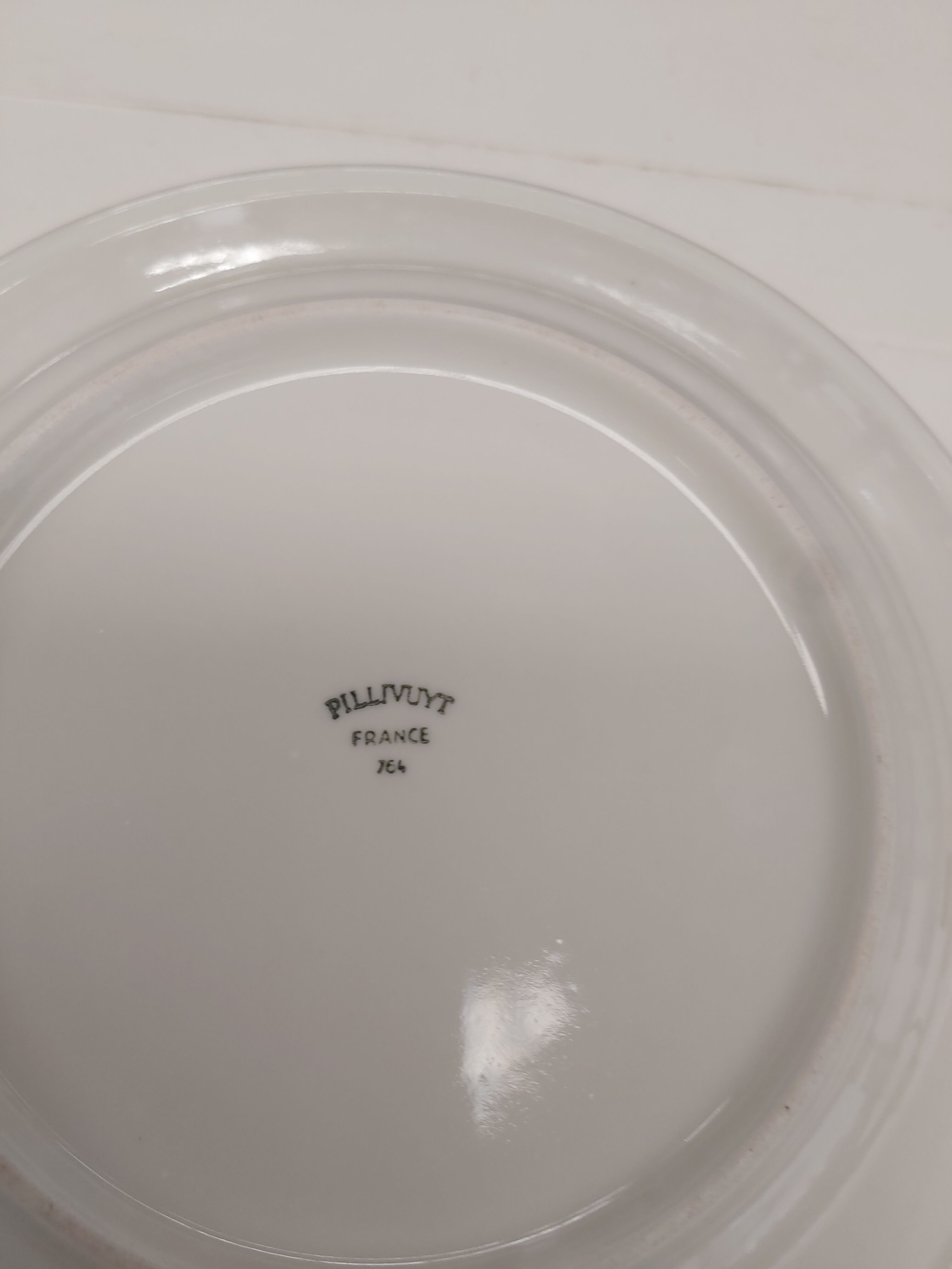 10 Pillivuyt dessert plates