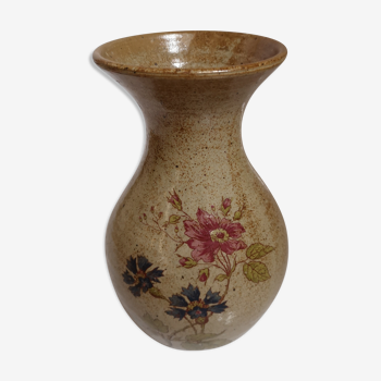 Floral pattern sandstone vase