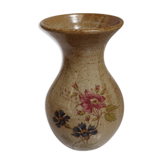 Floral pattern sandstone vase