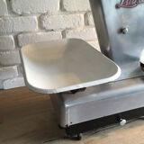 Aluminum Lutrana scale