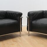 Pair of armchairs LC3