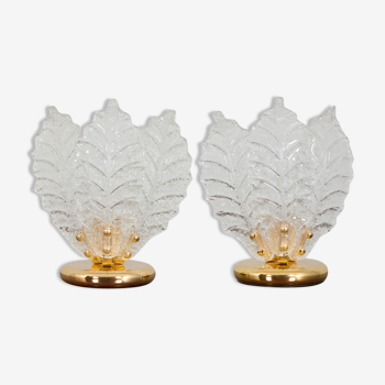 Paire de lampes de table en laiton italien et en forme de feuille de verre de Murano