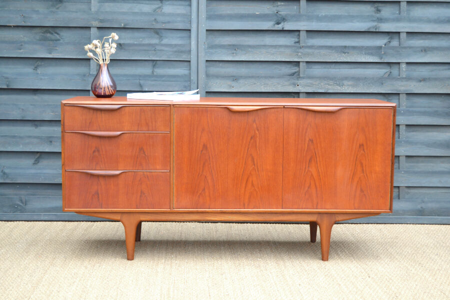 Teak sideboard by McIntosh 152 cm