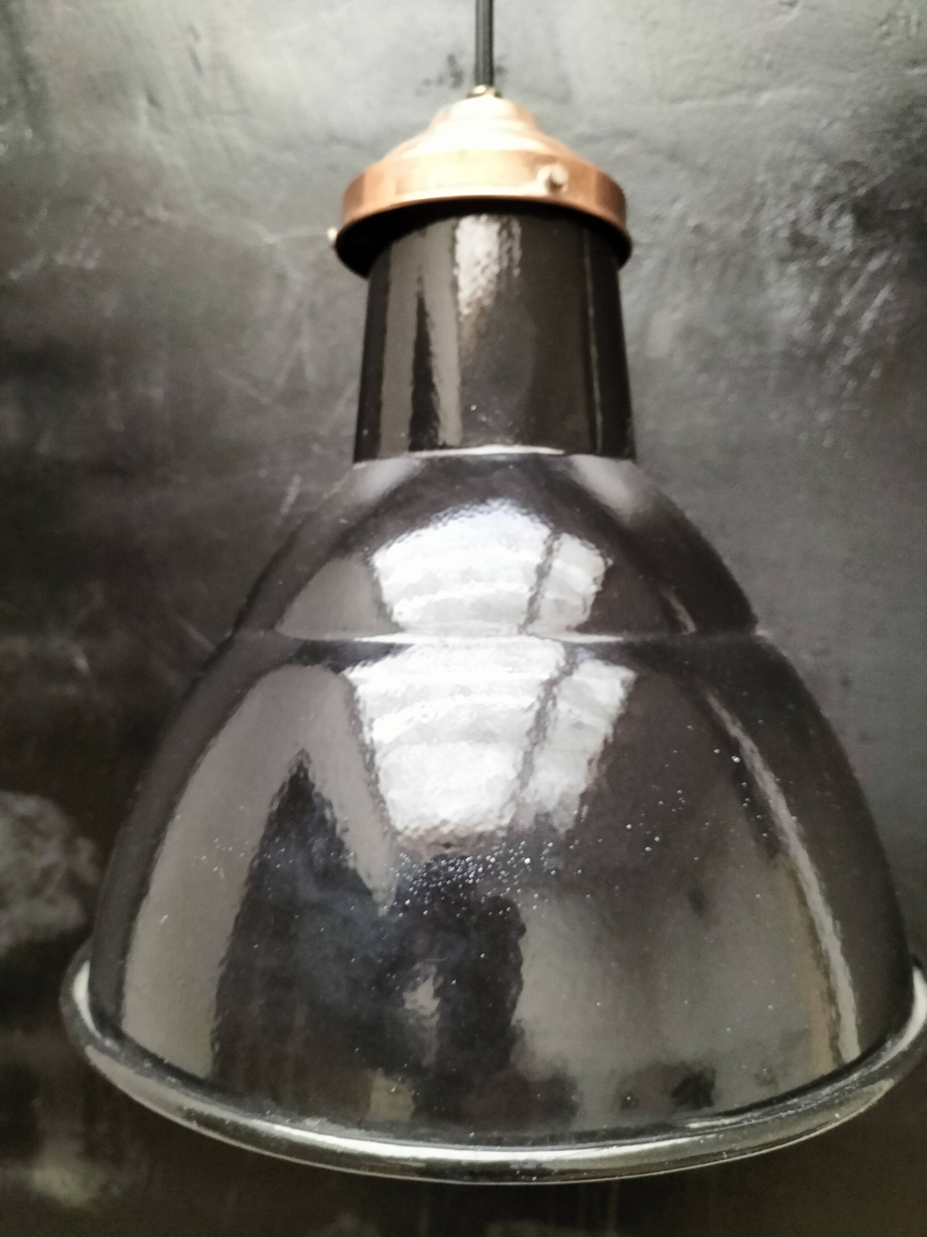 Industrial pendant light