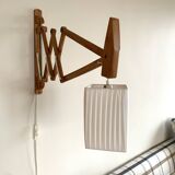 Danish accordion wall light in beechwood - Scandinavian articulated lamp from the 1960s