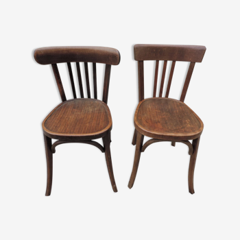Set de deux chaises anciennes de bistrot