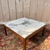 Table basse scandinave avec marbre