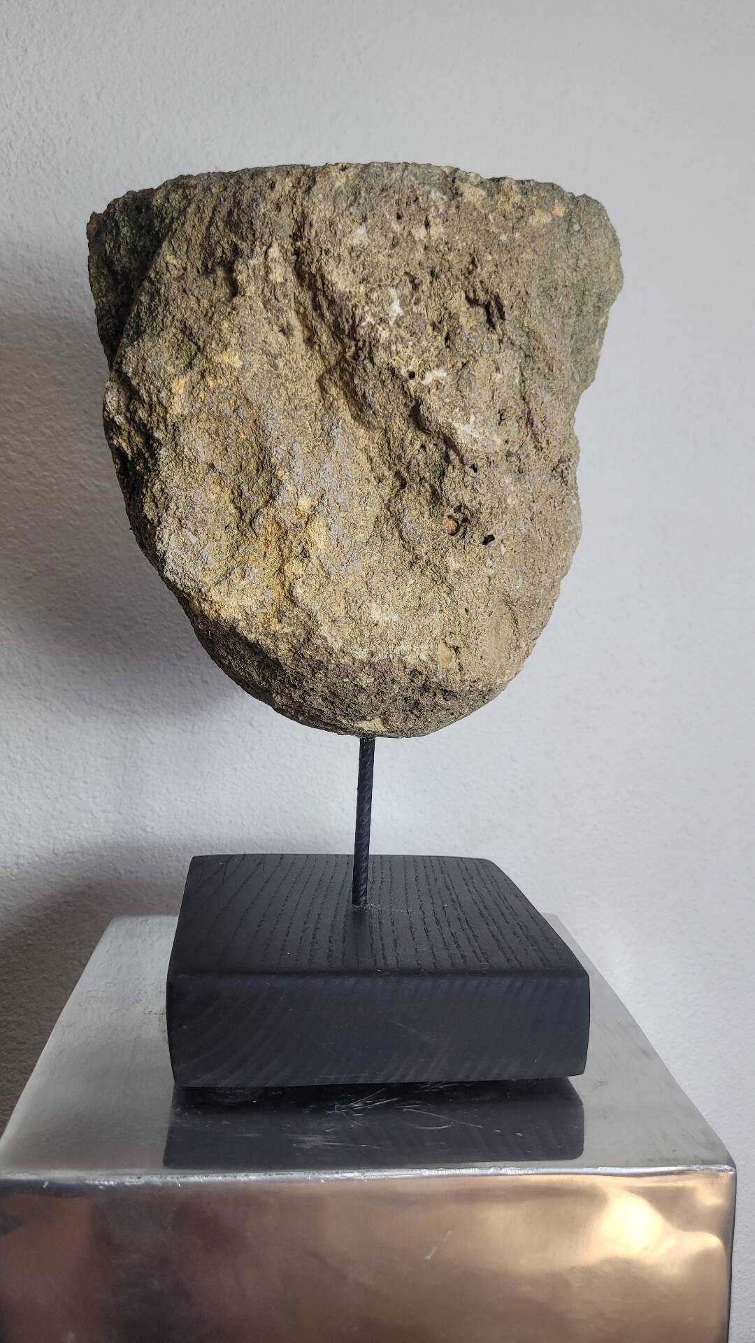 Ancienne sculpture en pierre
