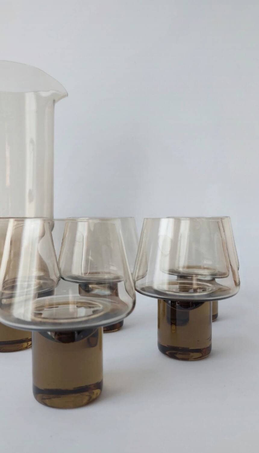 Smoked 70s carafe and glass set