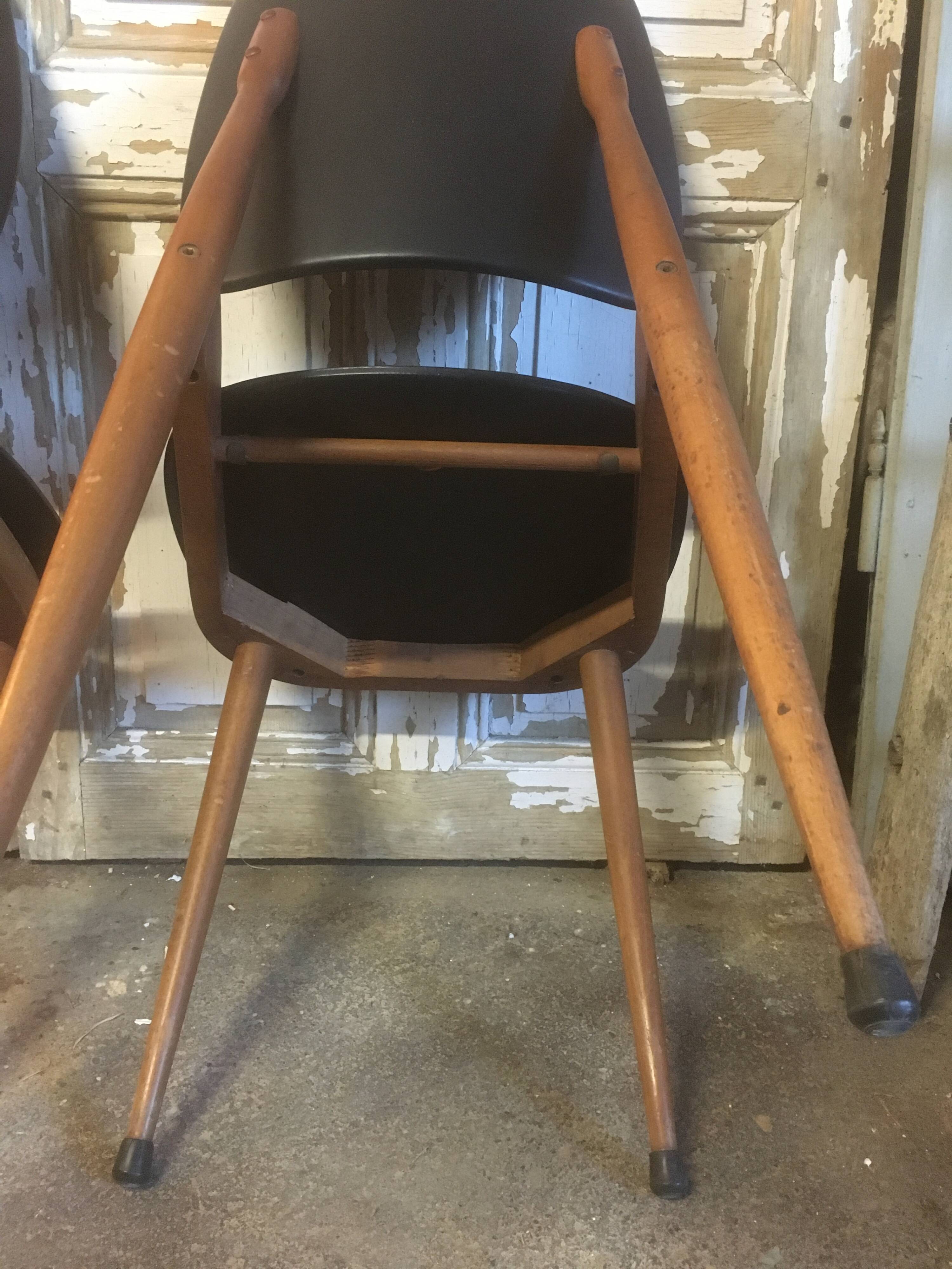 Pair of Pegase chairs by Baumann 1960
