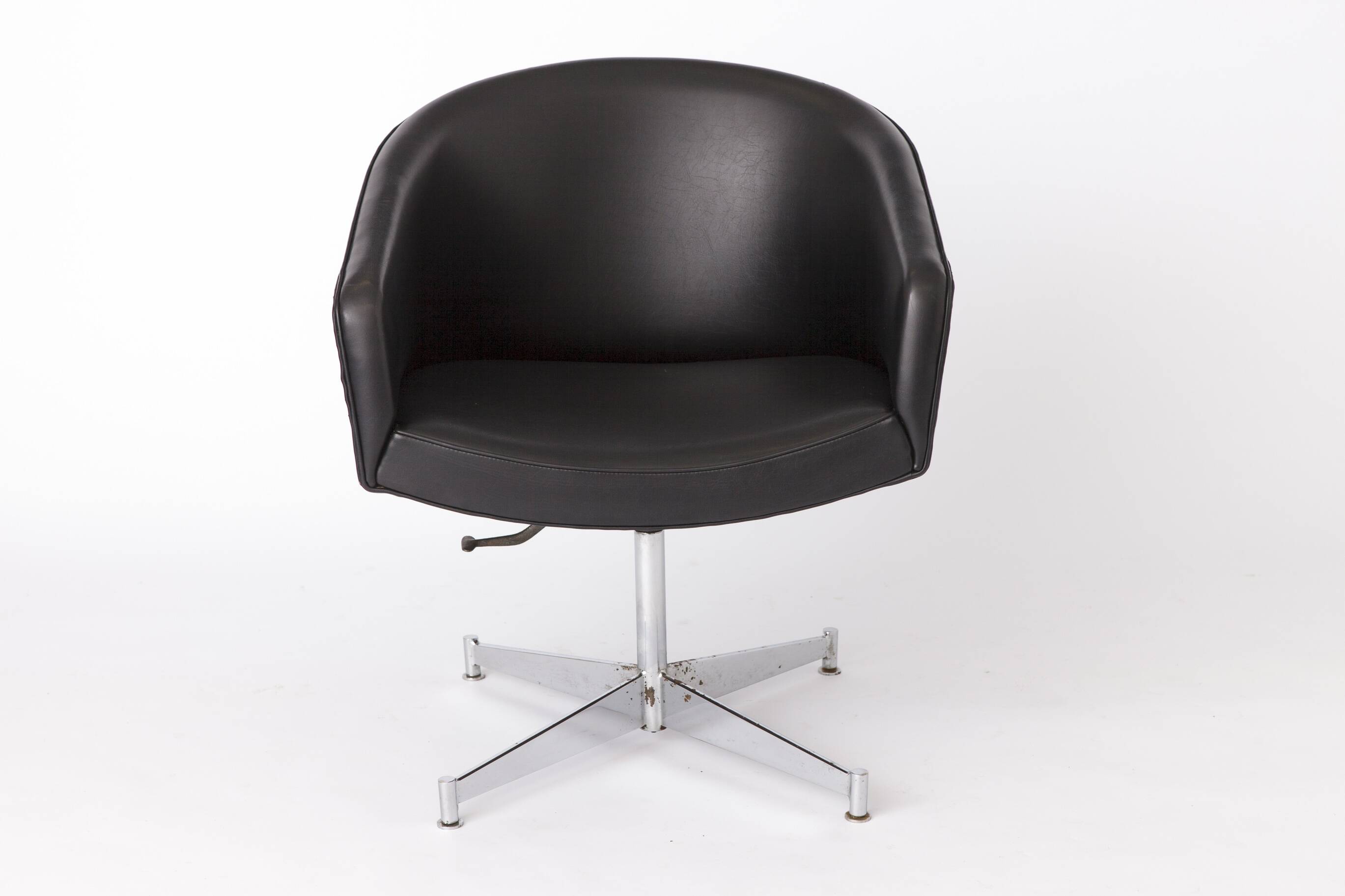 Stylish Swivel Chair by Thonet 1980s Austria