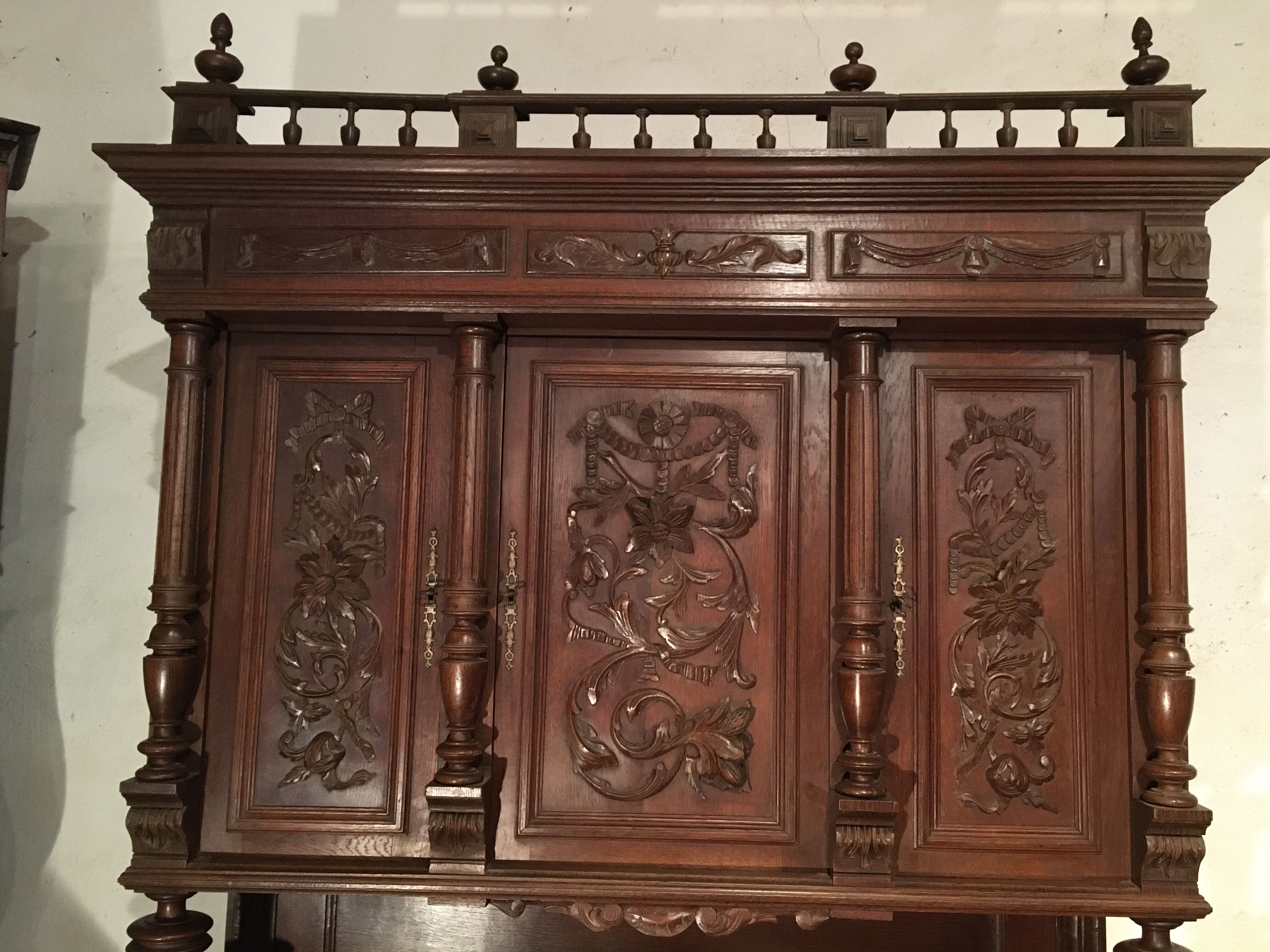 Buffet 2 corps Henri II en chêne époque XIX°