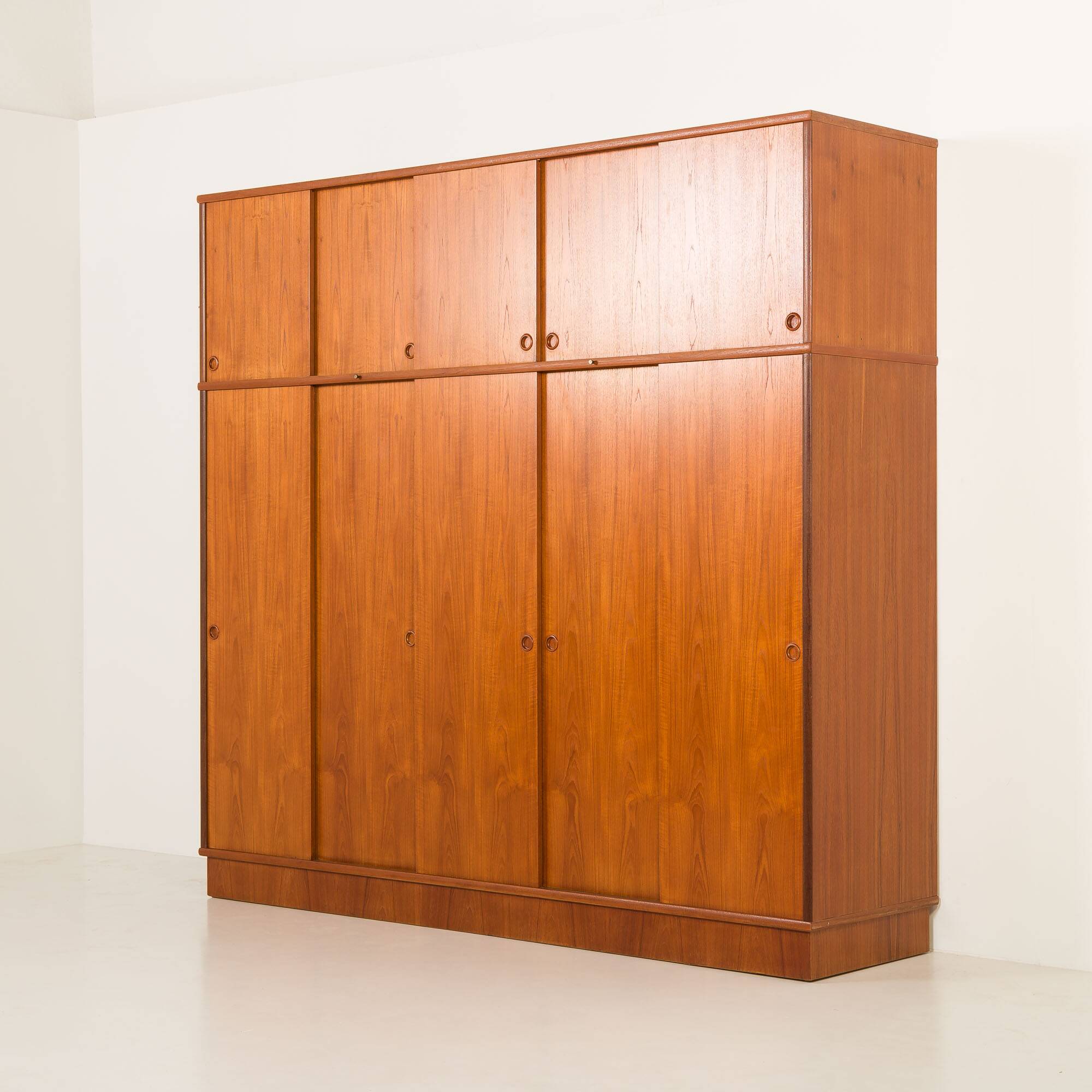 Melvin Mikkelsen extra large wardrobe in teak, Denmark 1960s
