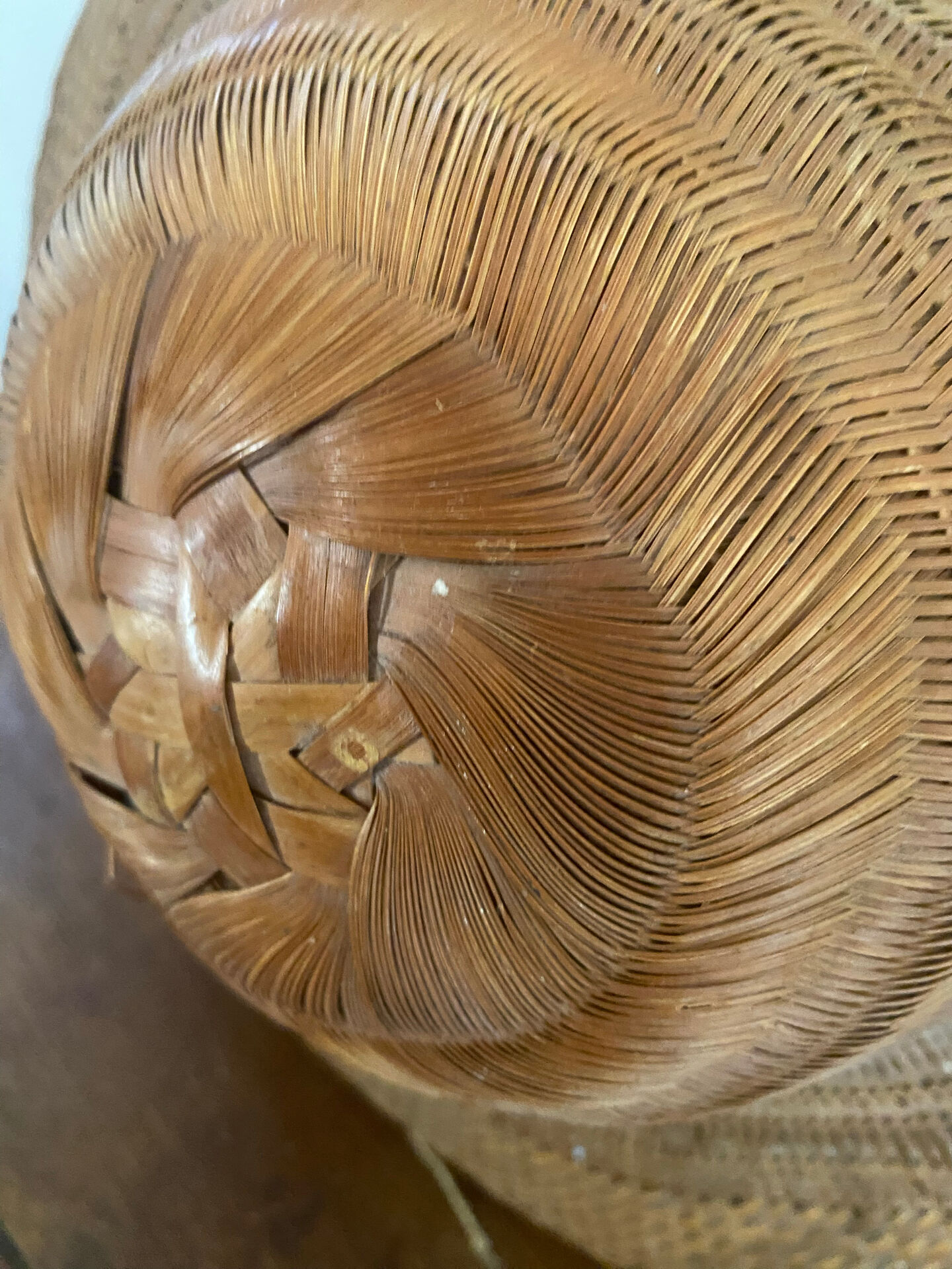 Chapeau asiatique ancien de décoration.