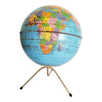 Globe terrestre en métal , Taride ,  tripode, années 60