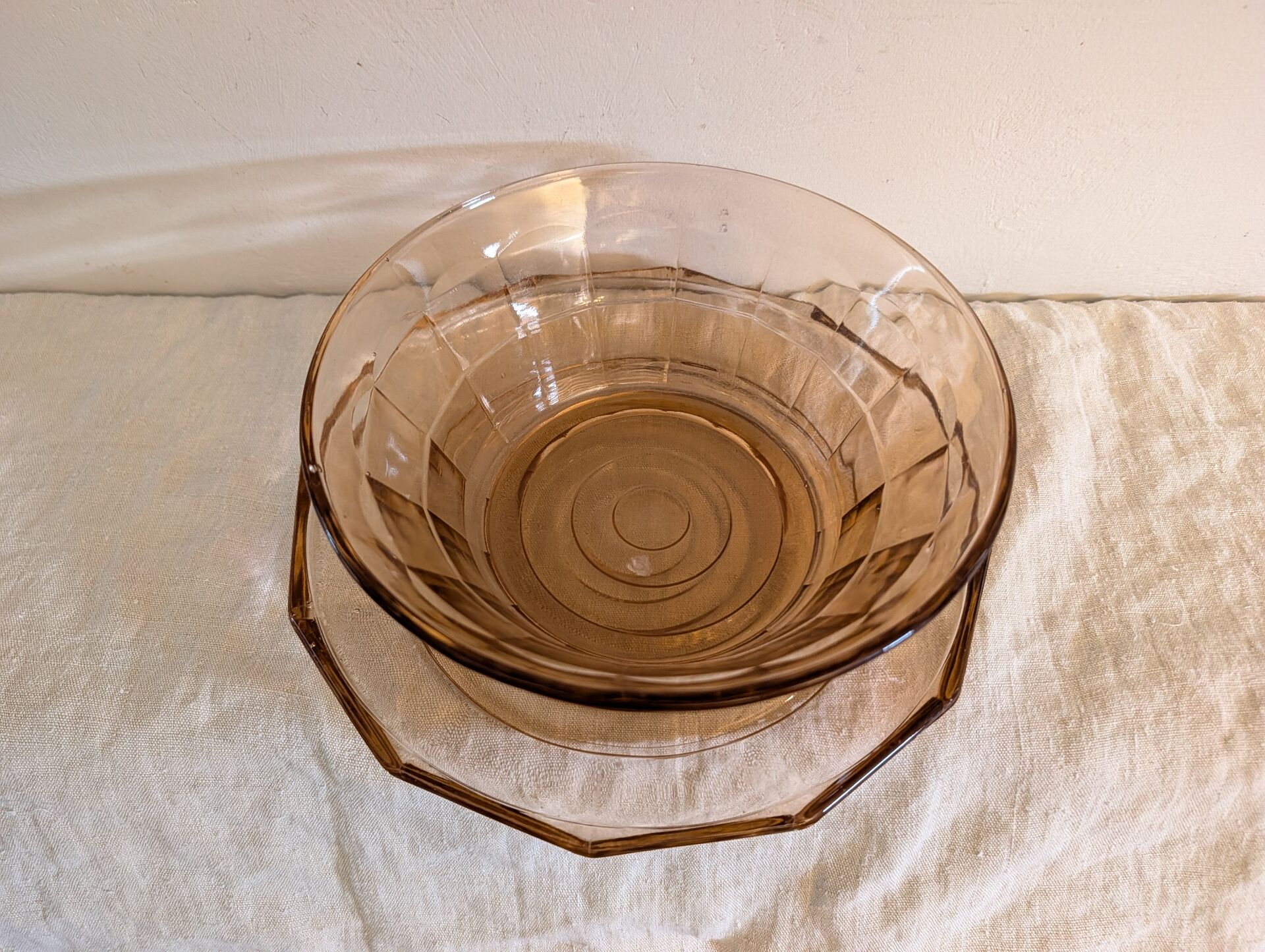 Amber light 1940s–50s – Salad bowl & serving plate