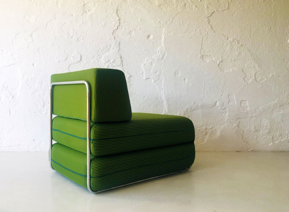 Chauffeuse-lit en métal chromé, années 1970