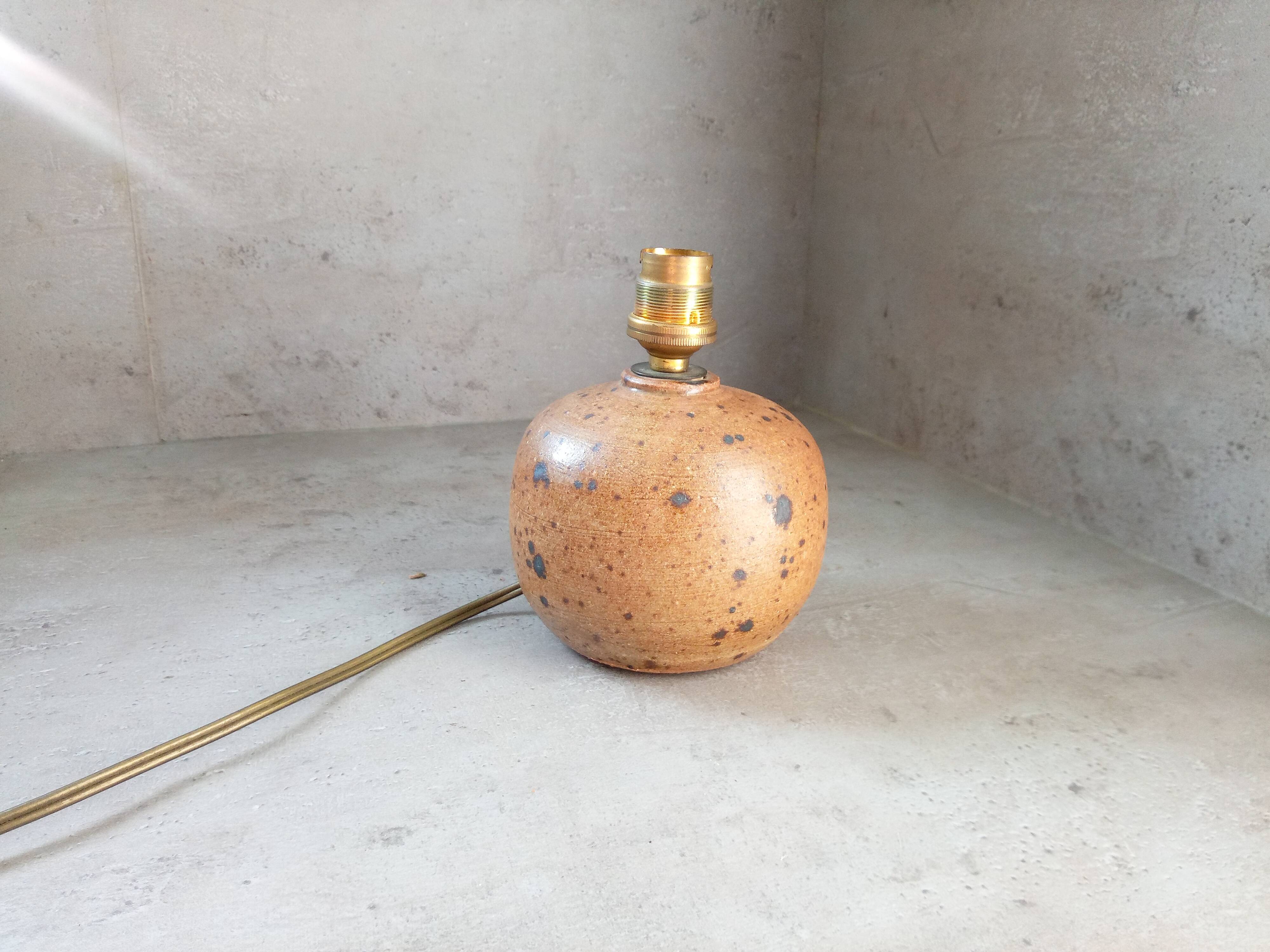 Pyrity sandstone lamp signed
