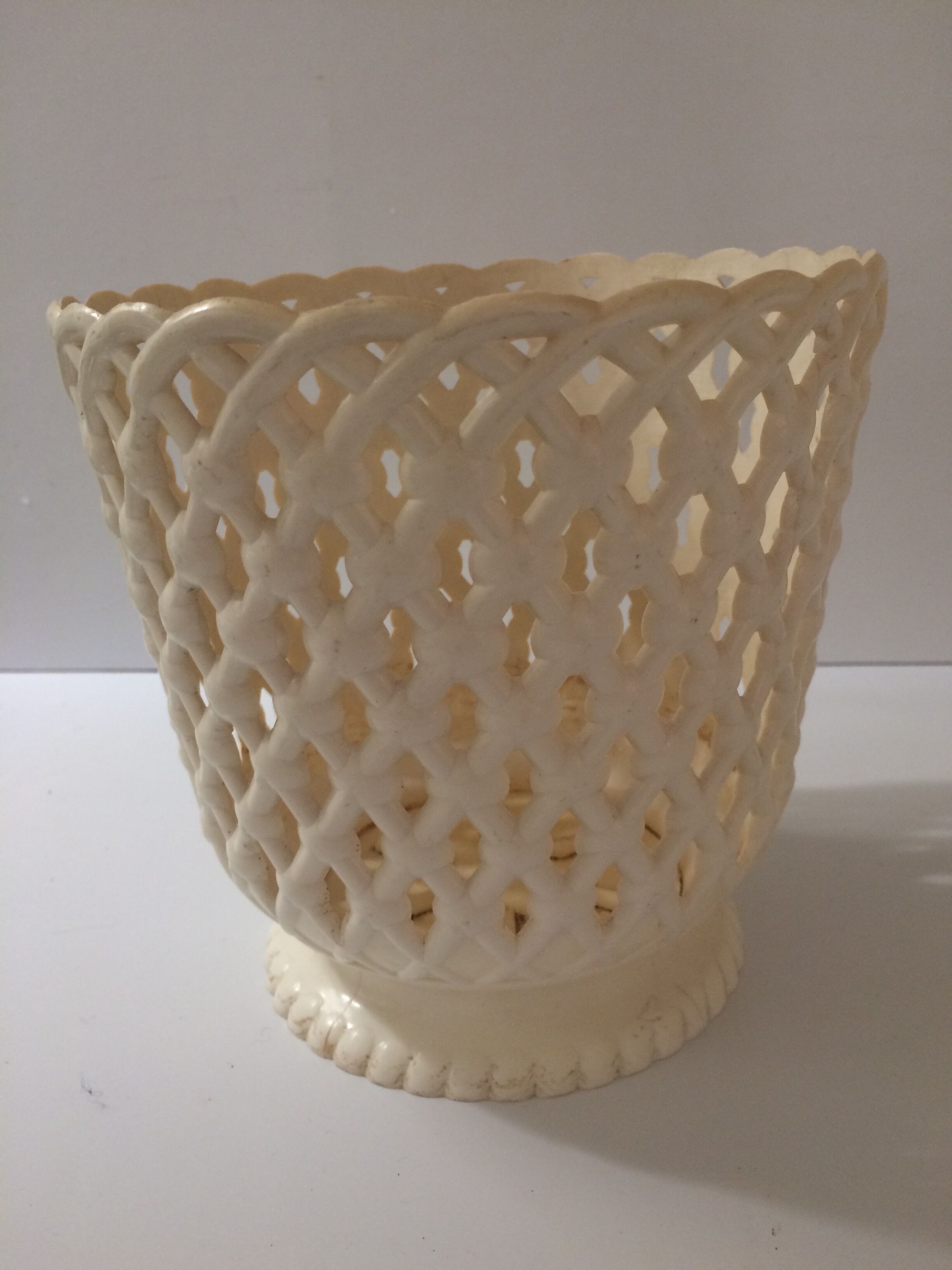 Vintage pot cover 50s