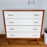 White and wooden chest of drawers